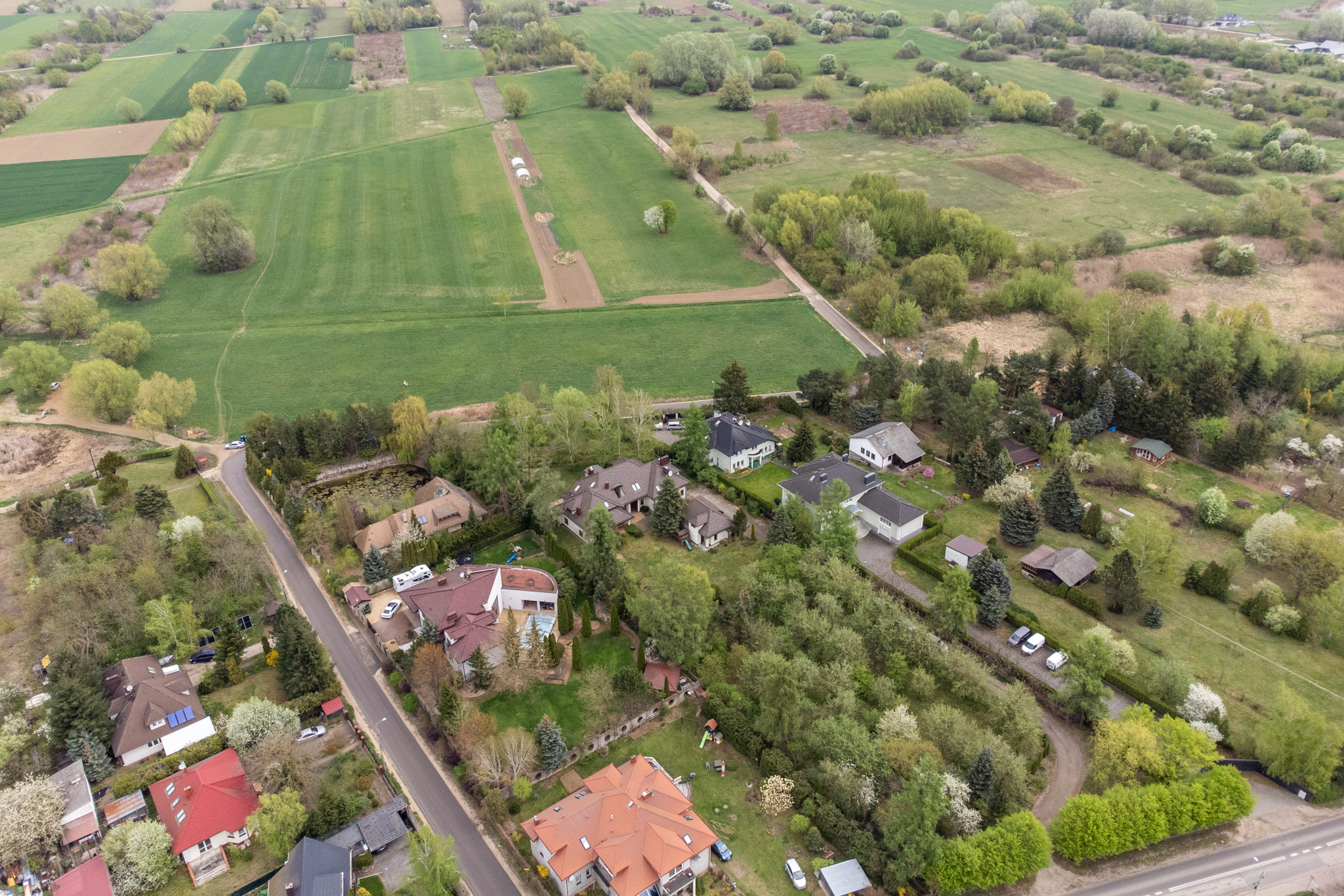 Dziekanów Leśny, wolnostojący dom na imponującej działce 6163 m2 z własnym sadem, 559,34 m2 powierzchni użytkowej