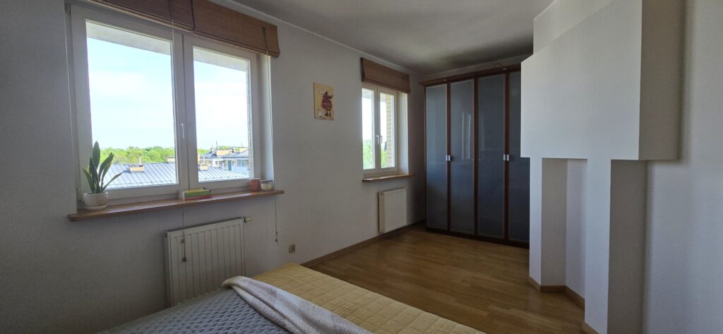Bielany, 2-pokojowe mieszkanie o powierzchni 58 m² z miejscem parkingowym w cenie.