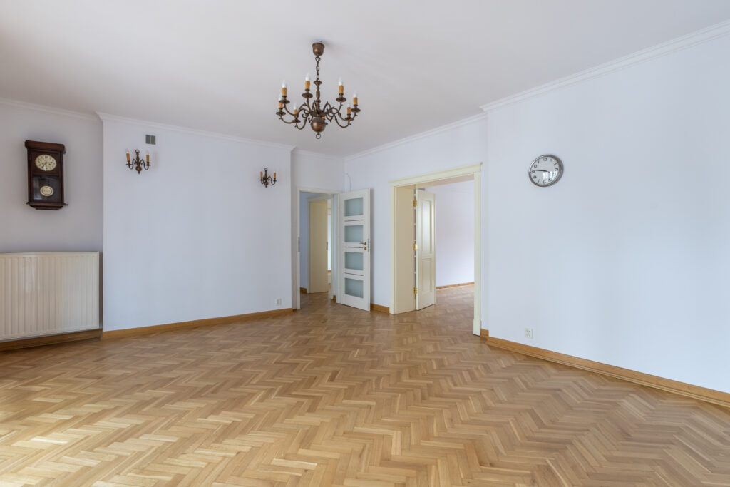 Podchorążych, kamienica, wynajem